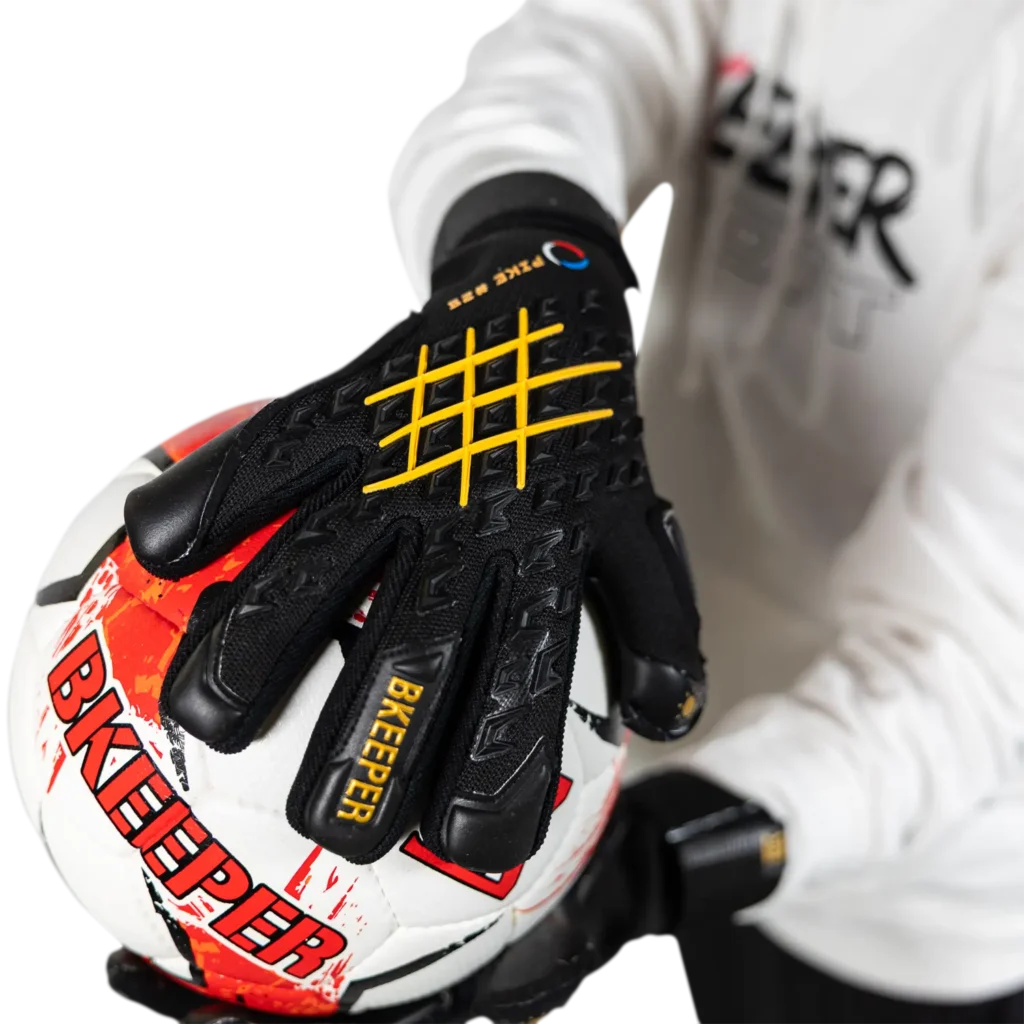 goalkeeper gloves pike #25 black bkeeper